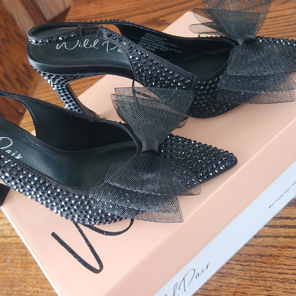 Wild Pair Black Embellished Women's Heels